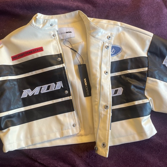 Cropped leather bomber jacket fashion nove never worn - Picture 5 of 5